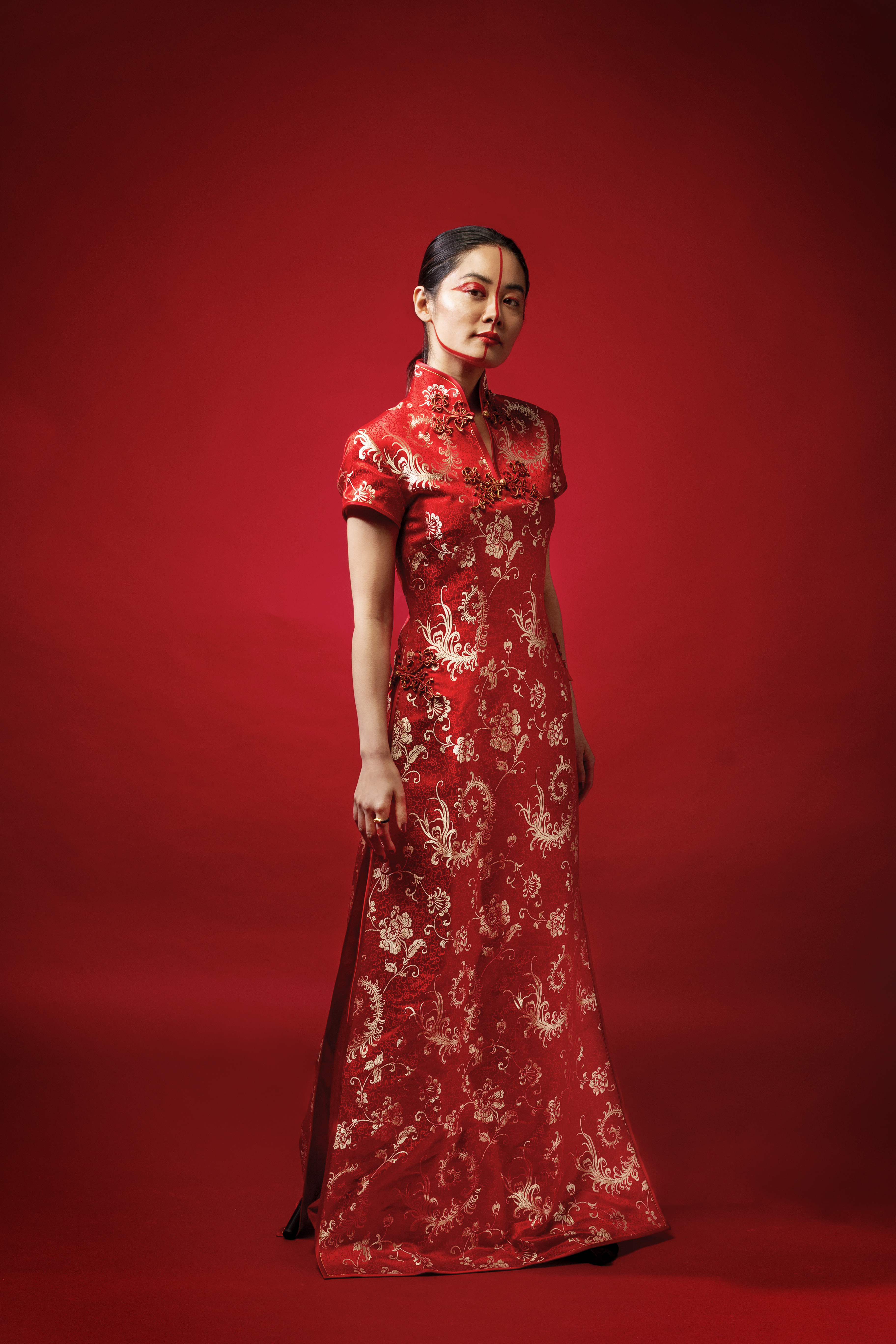 Photo Robe de Mariage Shan Toulouse Portait Plein Pieds Red